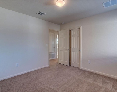 18418 Mammoth Cave Blvd - Photo Thumbnail 16