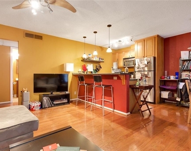 910 Duncan Ln - Photo Thumbnail 4