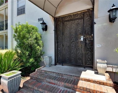 910 Duncan Ln - Photo Thumbnail 19