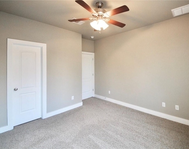 3307 Minnie St - Photo Thumbnail 12