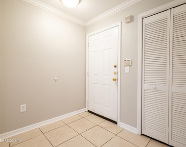 3591 Kernan Boulevard - Photo Thumbnail 2
