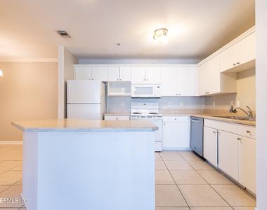 3591 Kernan Boulevard - Photo Thumbnail 12