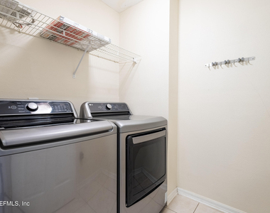 3591 Kernan Boulevard - Photo Thumbnail 3