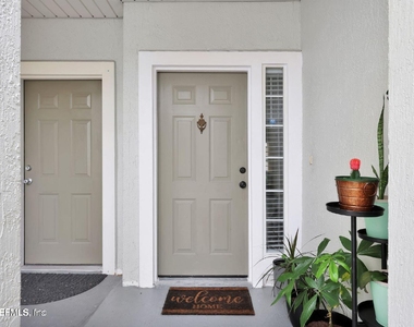 862 Southern Creek Drive - Photo Thumbnail 1