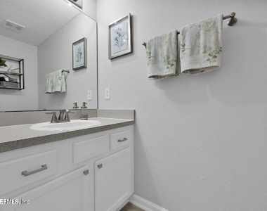 862 Southern Creek Drive - Photo Thumbnail 8