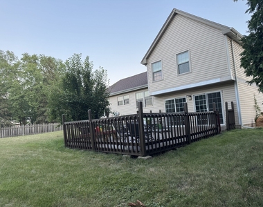 2404 Kenmore Court - Photo Thumbnail 2