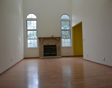 494 W Parkside Drive - Photo Thumbnail 7