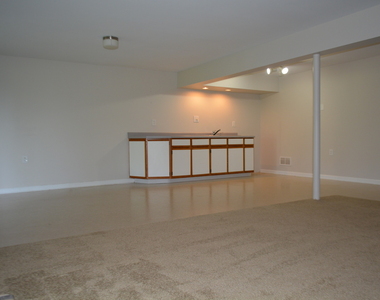 494 W Parkside Drive - Photo Thumbnail 14