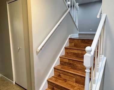 134 S Salem Drive - Photo Thumbnail 9