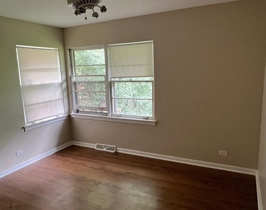 6536 S Ridge Road - Photo Thumbnail 9