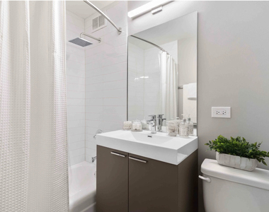 420 W Belmont Avenue - Photo Thumbnail 15