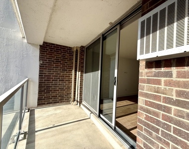 420 W Belmont Avenue - Photo Thumbnail 9