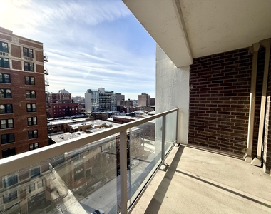 420 W Belmont Avenue - Photo Thumbnail 10