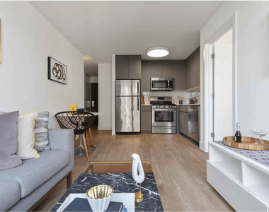420 W Belmont Avenue - Photo Thumbnail 7