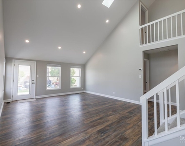 1801 Shetland Road - Photo Thumbnail 3