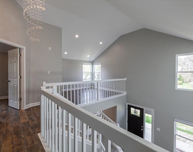 1801 Shetland Road - Photo Thumbnail 5