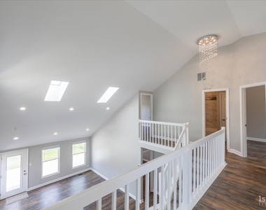 1801 Shetland Road - Photo Thumbnail 4