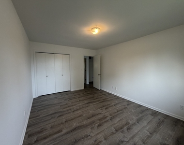 518 E 18th Street - Photo Thumbnail 16