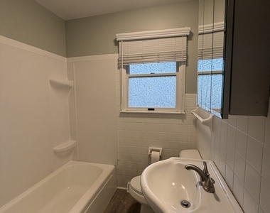 518 E 18th Street - Photo Thumbnail 11