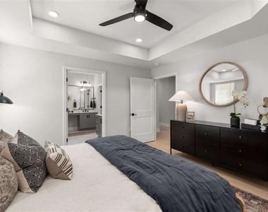 4400 Gabriel Blvd - Photo Thumbnail 16