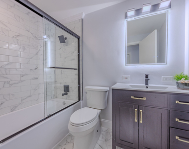 631 W Weathersfield Way - Photo Thumbnail 6