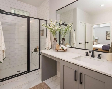 4400 Gabriel Blvd - Photo Thumbnail 1