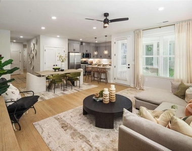4400 Gabriel Blvd - Photo Thumbnail 4