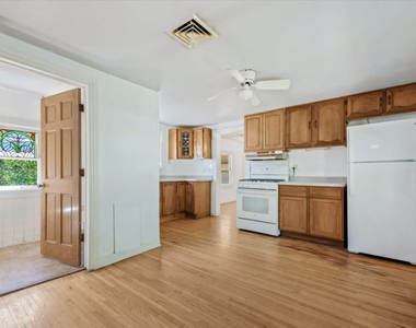 18 Madison Street - Photo Thumbnail 8