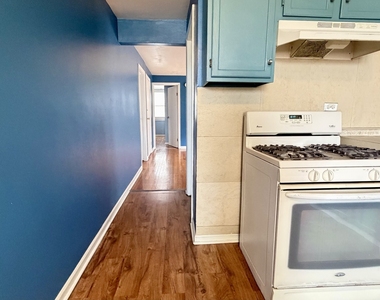 3141 W 44th Street - Photo Thumbnail 2