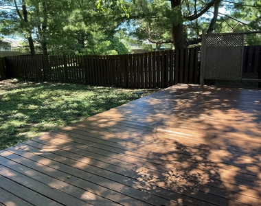 2209 Grange Circle - Photo Thumbnail 15
