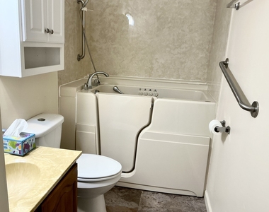 2209 Grange Circle - Photo Thumbnail 14