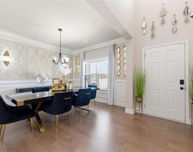 3798 Southfield Court - Photo Thumbnail 8