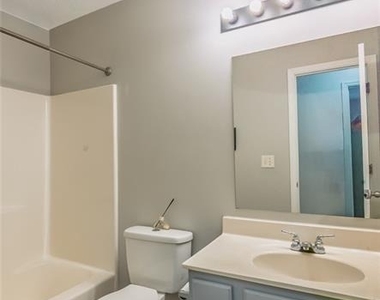 2100 Whitebluff Way Ne - Photo Thumbnail 12