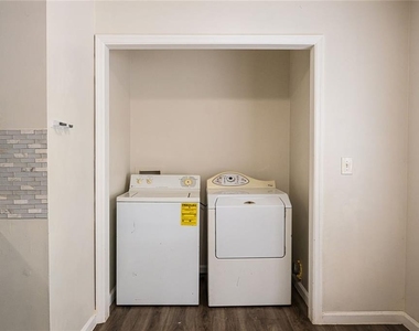 2100 Whitebluff Way Ne - Photo Thumbnail 6