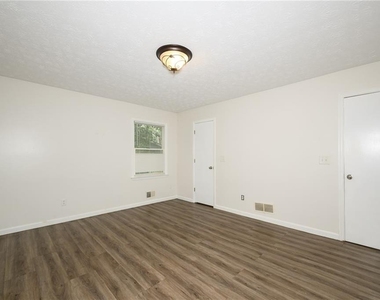 2100 Whitebluff Way Ne - Photo Thumbnail 21
