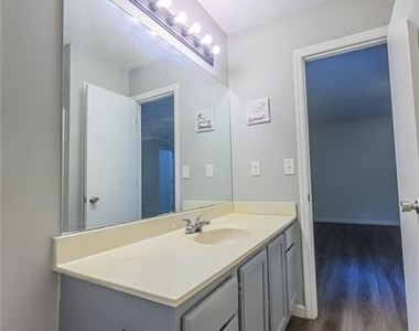 2100 Whitebluff Way Ne - Photo Thumbnail 18