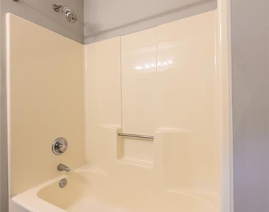 2100 Whitebluff Way Ne - Photo Thumbnail 22