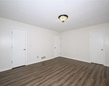 2100 Whitebluff Way Ne - Photo Thumbnail 19
