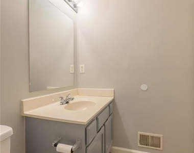 2100 Whitebluff Way Ne - Photo Thumbnail 14