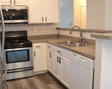 3072 Cedar Glade Lane - Photo Thumbnail 4
