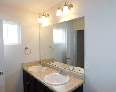 152 Fern Walk - Photo Thumbnail 13
