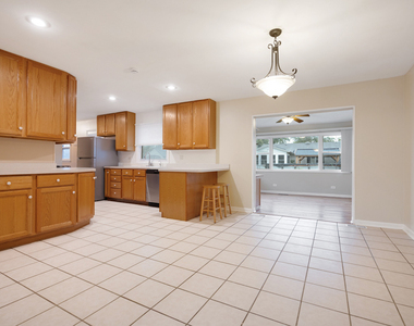 46 Avon Road - Photo Thumbnail 8