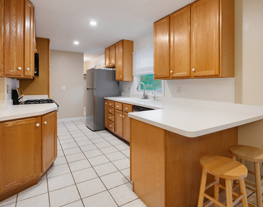 46 Avon Road - Photo Thumbnail 5