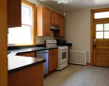 4822 N Leavitt Street - Photo Thumbnail 15