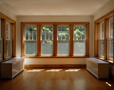 4822 N Leavitt Street - Photo Thumbnail 2