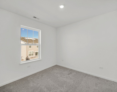 313 Settlers Place - Photo Thumbnail 8