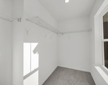 313 Settlers Place - Photo Thumbnail 14