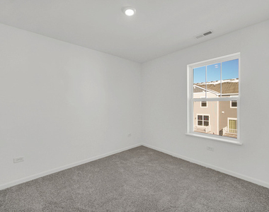 313 Settlers Place - Photo Thumbnail 13