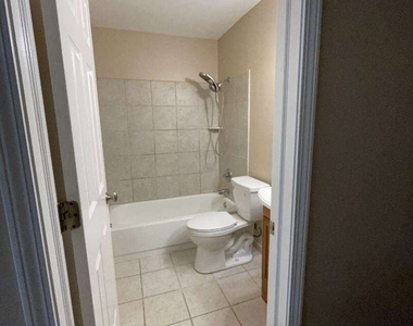 199 Dublin Court - Photo Thumbnail 14