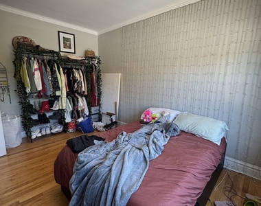 2912 N Albany Avenue - Photo Thumbnail 10